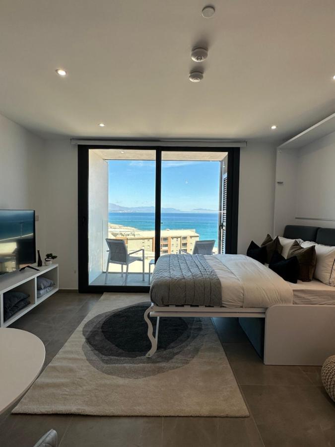 E1 Presidential Studios On High Floor With Stunning Sea Views Gibraltar Eksteriør bilde