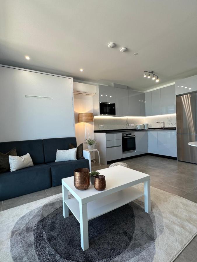 E1 Presidential Studios On High Floor With Stunning Sea Views Gibraltar Eksteriør bilde
