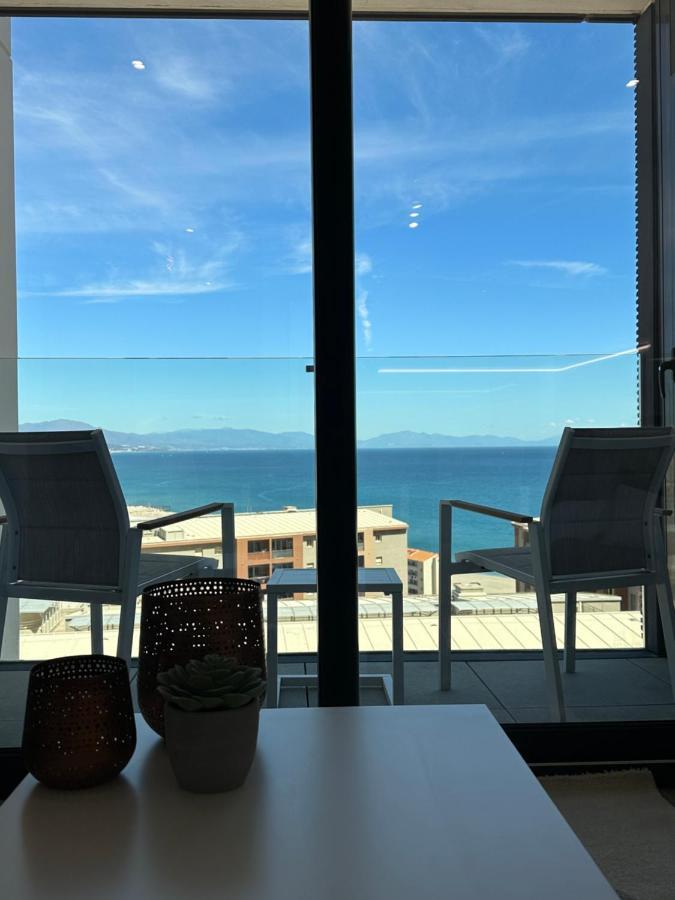 E1 Presidential Studios On High Floor With Stunning Sea Views Gibraltar Eksteriør bilde