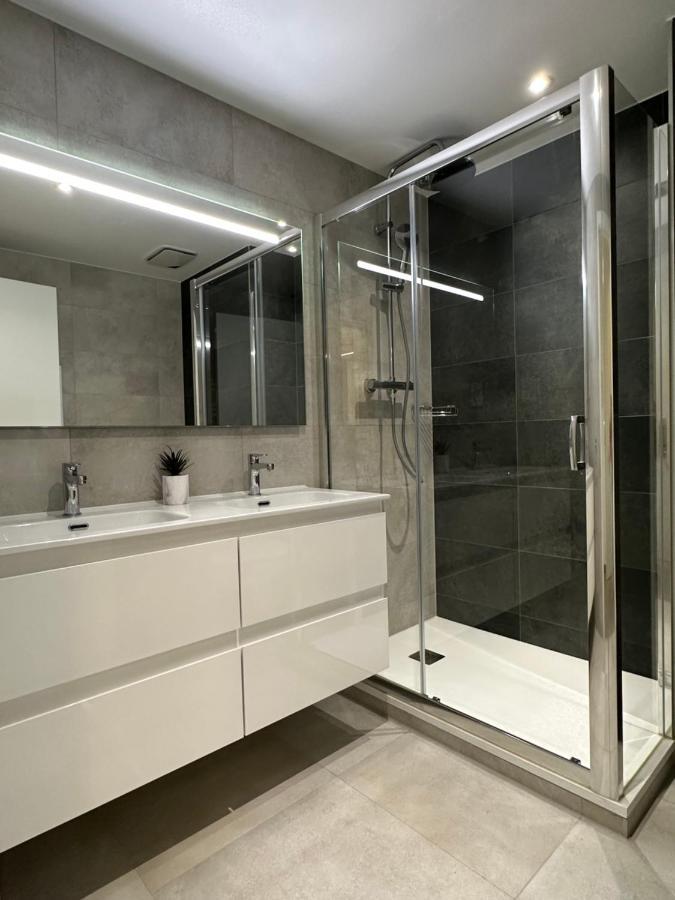 E1 Presidential Studios On High Floor With Stunning Sea Views Gibraltar Eksteriør bilde